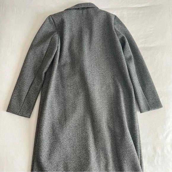 Boohoo Grey Long Coat - Picture 5 of 5